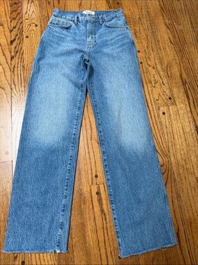 Reformation Jeans sz 25 Medium blue denim jeans - EUC